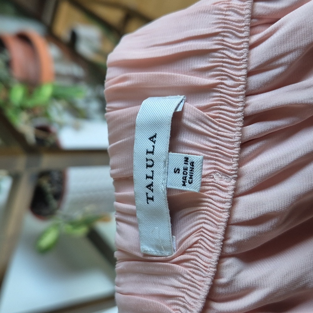 Hi-Lo Skirt in Muted Pink Talula - Picture 2 of 2
